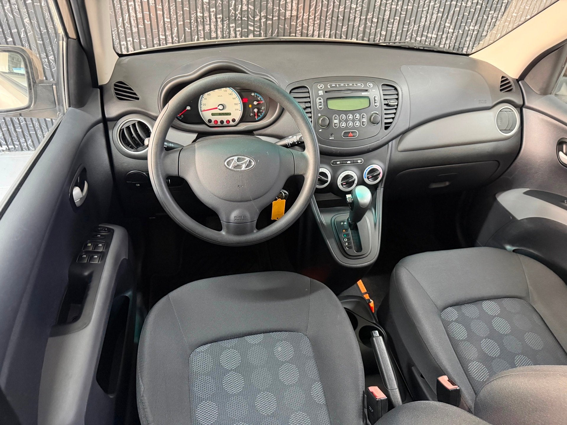Hyundai I10 1.25i Dynamic Cool Automaat | Airco | 5dr, Auto's, Dealer onderhouden, Gebruikt, 31 €/maand, 4 cilinders