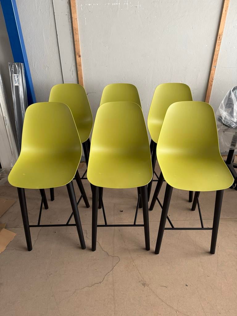 6 Crassevig Pola barkrukken - Olijfgroen, Zwart Eiken, Ophalen, Met voetsteun, 60 tot 90 cm, Hout