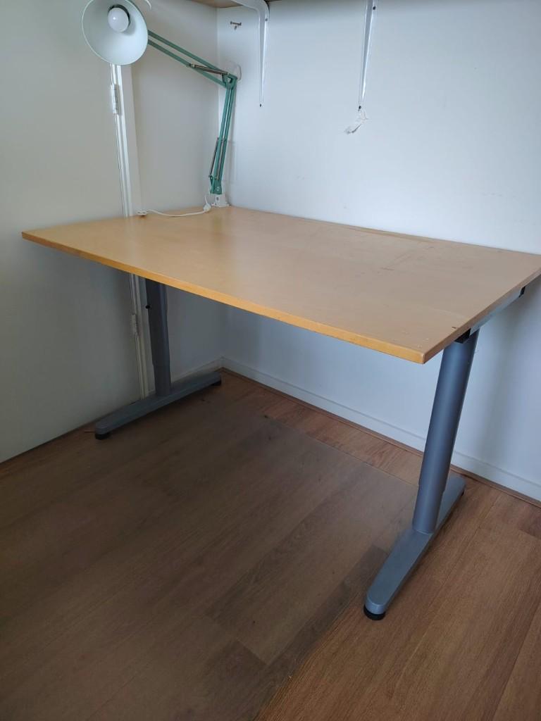 Studiebureau / Desk, Huis en Inrichting, Bureaus, Ophalen, Gebruikt, 120 cm, Hout