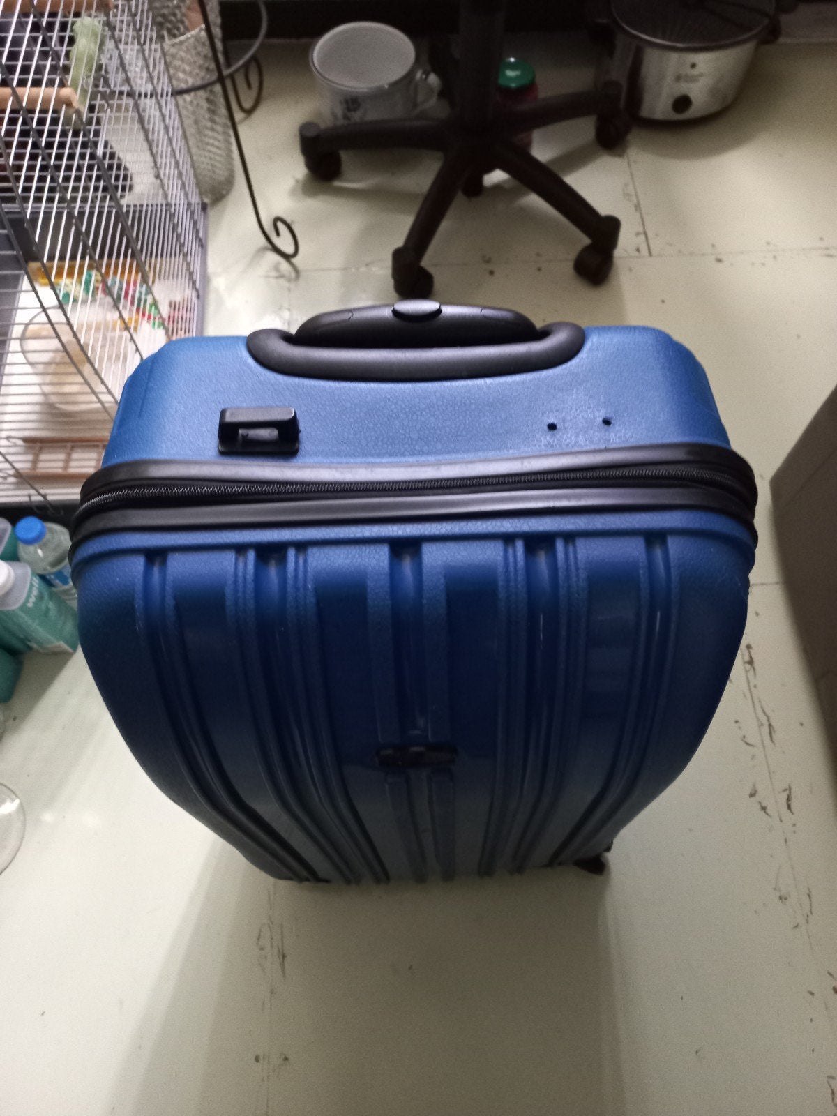 reiskoffer blauw  met cijferslot wielen 65 hoog en 40cm bree, Ophalen of Verzenden