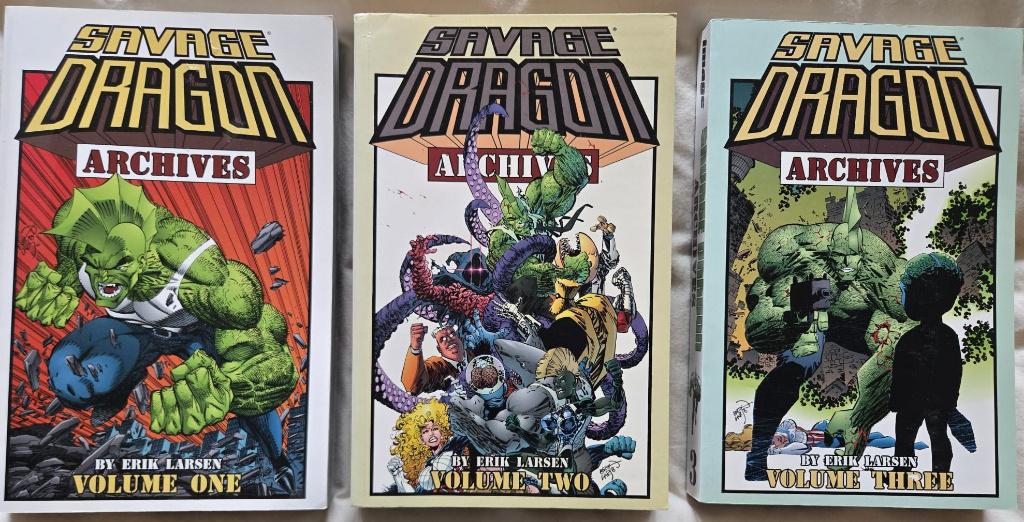 Savage dragon archives 01 en 02 softcover, Gelezen, Amerika, Verzenden, Erik Larsen