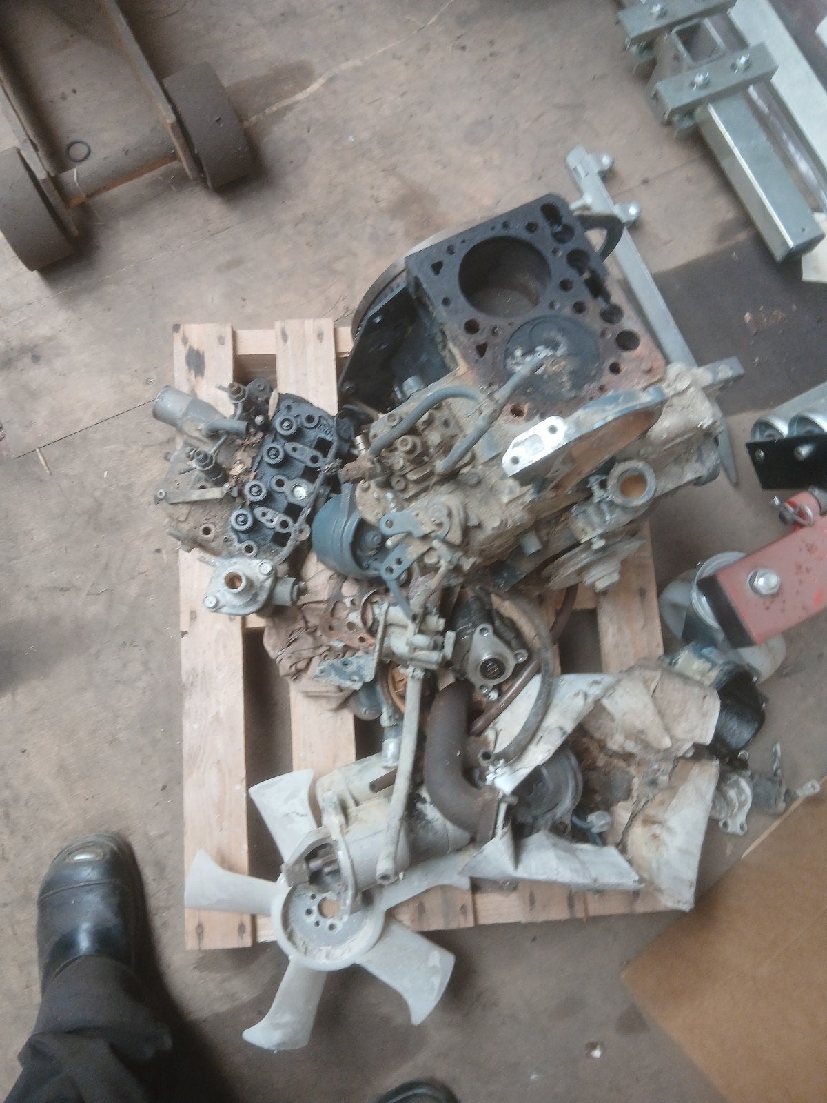 Kubota motor in onderdelen, Zakelijke goederen, Agrarisch | Onderdelen | Banden, Velgen en Assen, Ophalen
