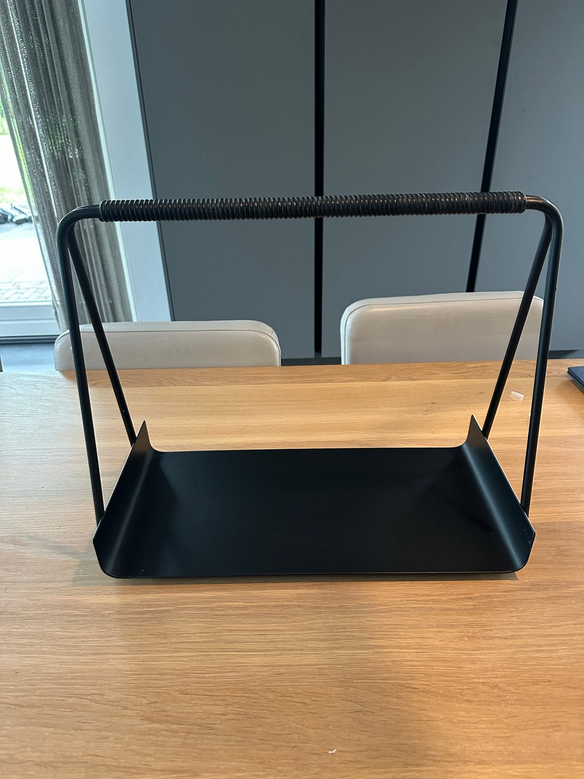 Ferm Living Port Houtmand - Zwart, Ophalen, Zwart, Zo goed als nieuw, Metaal