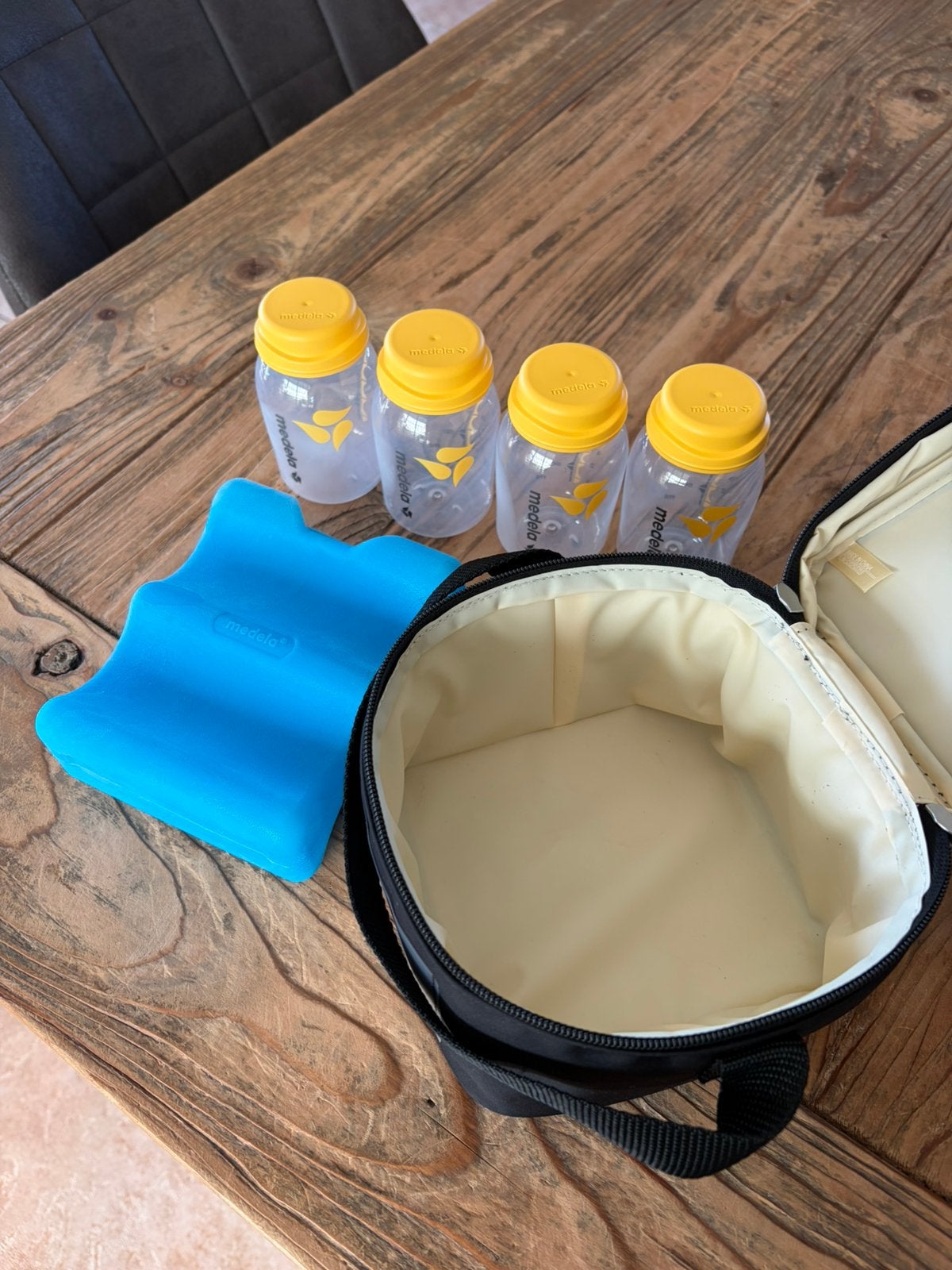 Medela bewaar / koeltasje, Kinderen en Baby's, Babyvoeding en Toebehoren, Medela, Bewaarbakje, Nieuw, Ophalen of Verzenden