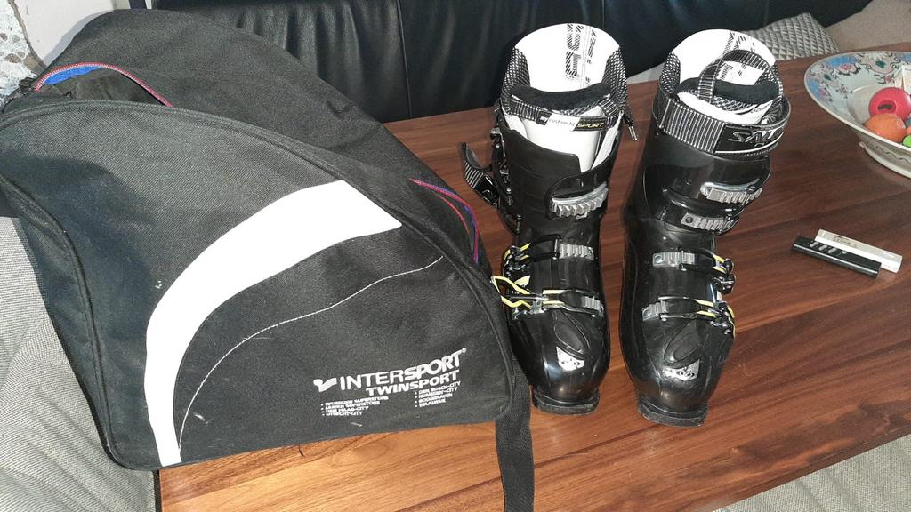 Salomon Heren skischoenen maat 27(Schoenmaat 42), Sport en Fitness, 160 tot 180 cm, Schoenen, Zo goed als nieuw, Skiën