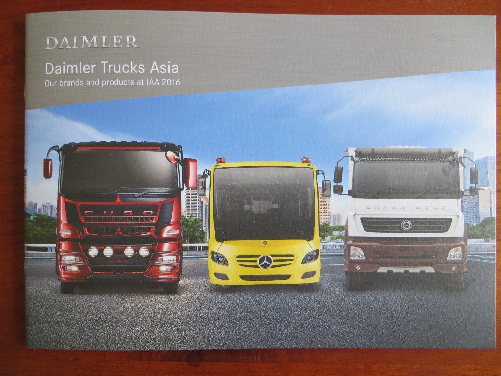 Daimler Trucks Asia Fuso Bharatbenz: Japan + India (2016), Ophalen of Verzenden, Nieuw, Mazda