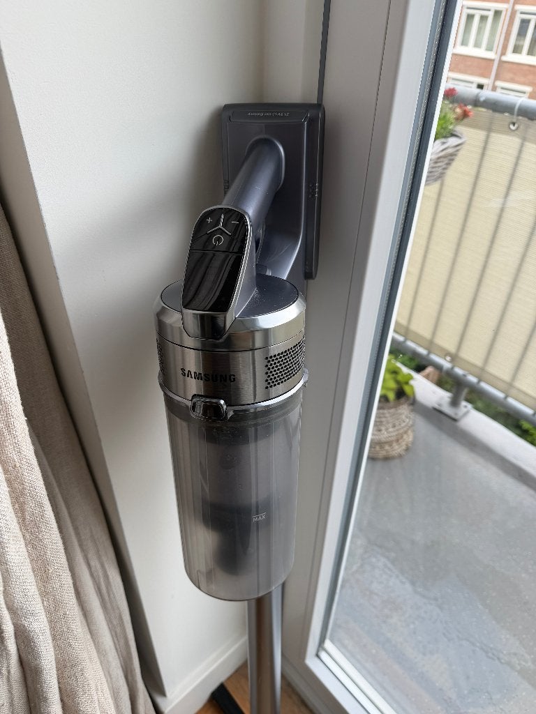 Samsung Jet 75 Pro + extra batterij + accessoires, Witgoed en Apparatuur, Stofzuigers, Ophalen, Gebruikt, Regelbare zuigkracht