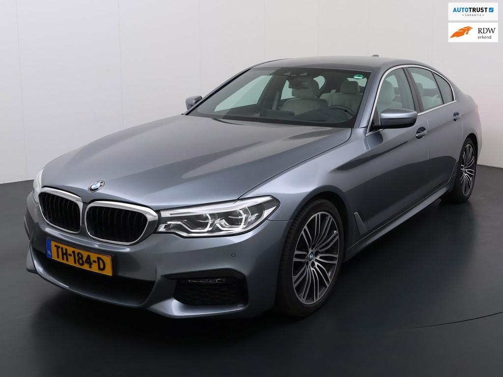 BMW 5-serie 540i High Executive 6 cyl. !, Auto's, BMW, Automaat, Achterwielaandrijving, Gebruikt, 2000 kg