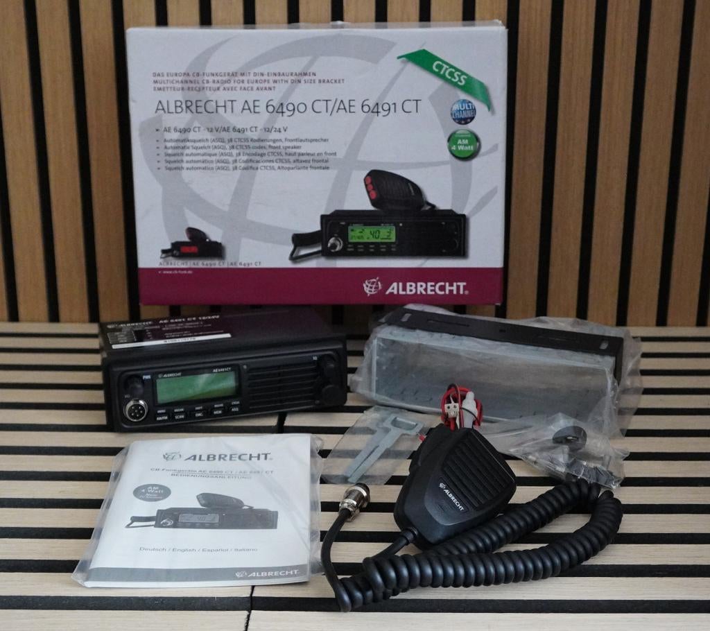 Albrecht AE6491 CT 38 CTCSS  ASQ 4 Watt AM/FM 12/24 volt, Duitsland, ., Zo goed als nieuw, Albrecht
