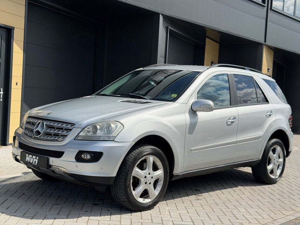 Mercedes-Benz M-klasse 350 Automaat - BTW Auto - Leder - MF, Automaat, Gebruikt, Stoelverwarming, Bedrijf