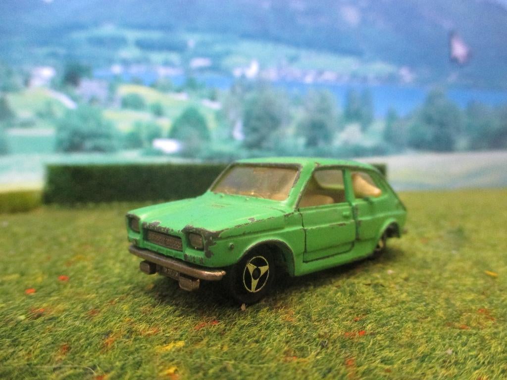 1:55 Fiat 127 - Majorette compleet met mistlampen, Ophalen of Verzenden, Gebruikt, Auto