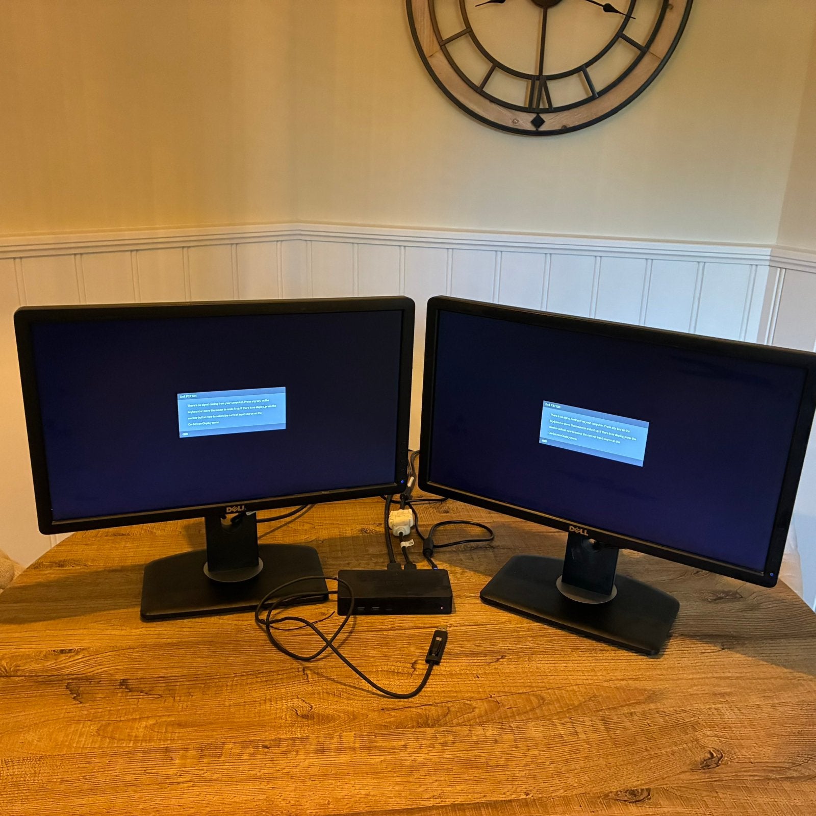 Dell dockingstation + monitors, Computers en Software, Ophalen, IPS, Full HD, Zo goed als nieuw