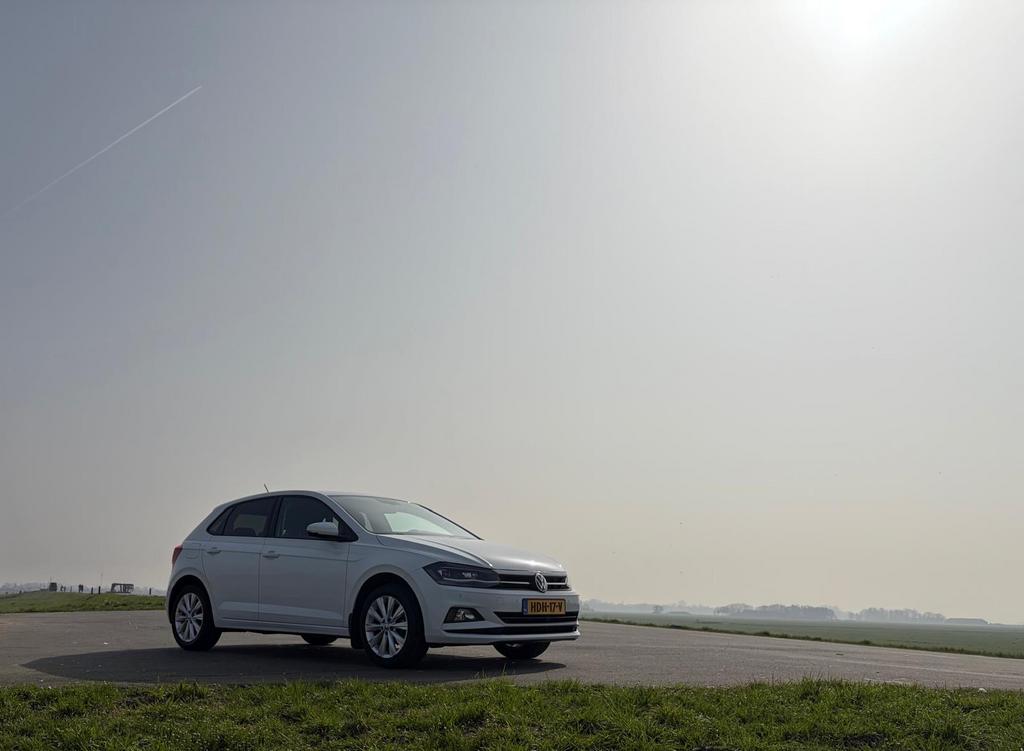 Volkswagen Polo 1.0 TSI  7-DSG  highline busines moet nu weg, Stof, 95 pk, 1096 kg, Wit