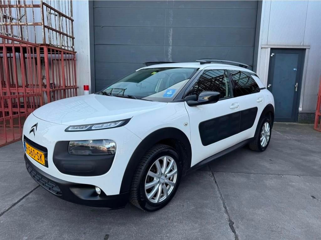 Citroën C4 Cactus 1.2 VTI 82 2015 Wit, Auto's, Citroën, Euro 5, Stof, 31 €/maand, 1199 cc