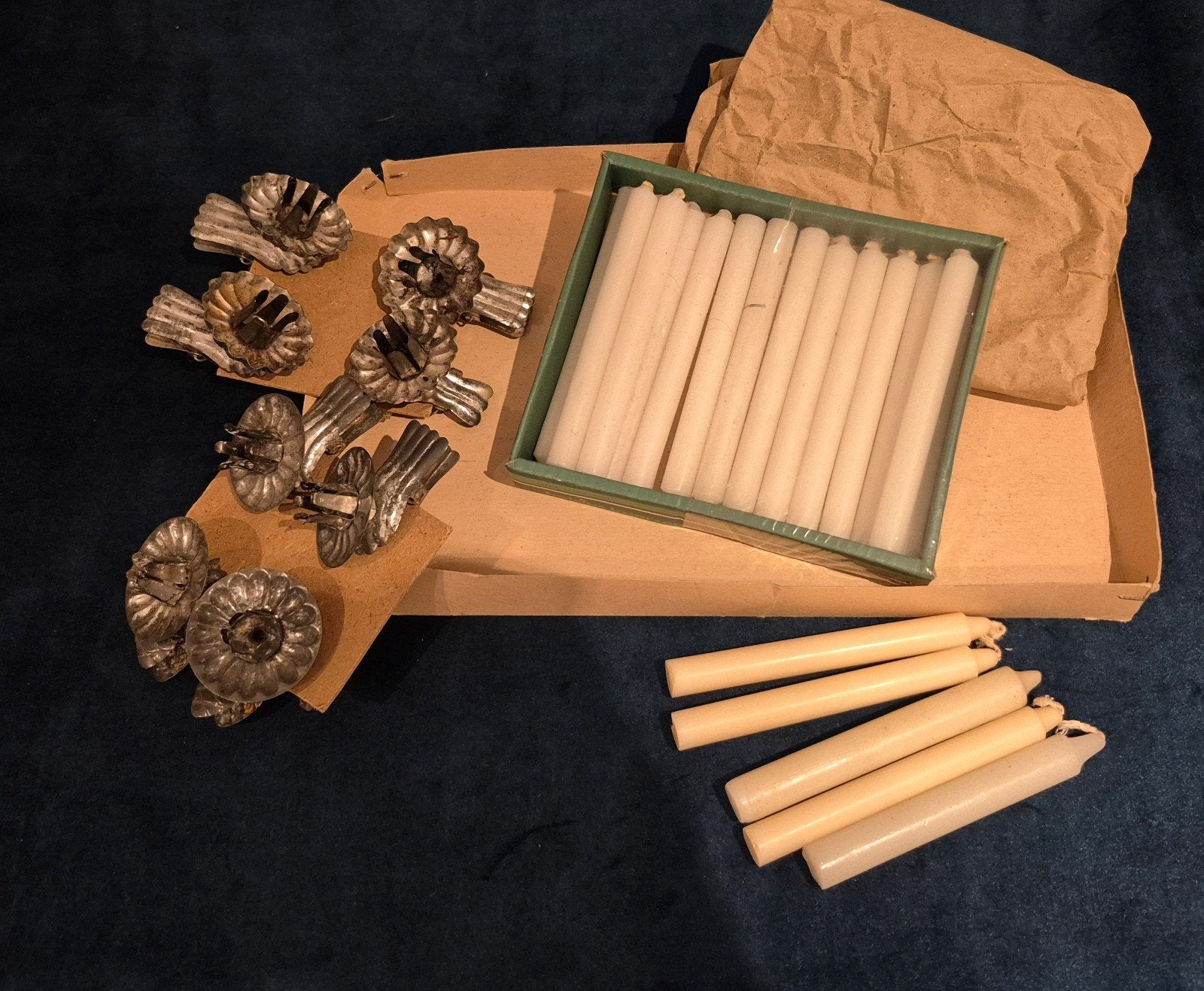 Oude kerst kaarsjes met gratis 8 knijpertjes, Gebruikt, Meerkleurig, Was, Ophalen of Verzenden