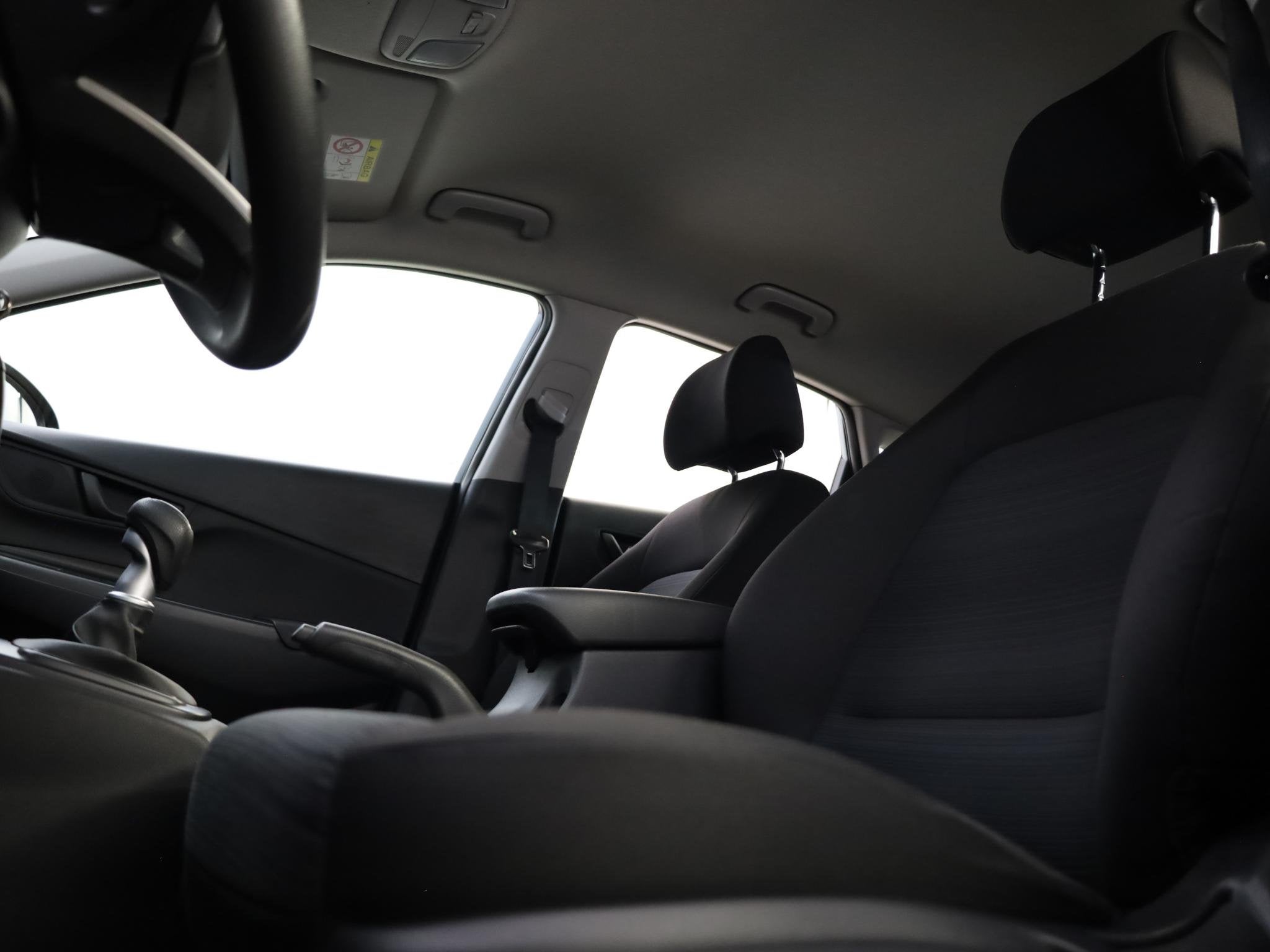 Hyundai Kona 1.0 T-GDI i-Drive | Airco | Bluetooth | Trekhaa, Auto's, Hyundai, Voorwielaandrijving, Stof, Gebruikt, Euro 6