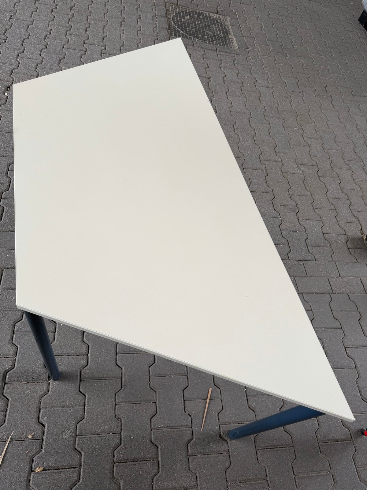 6 hoekige Tafel of bureau, 2 delen, Ophalen, Gebruikt, Overige materialen, 50 tot 100 cm