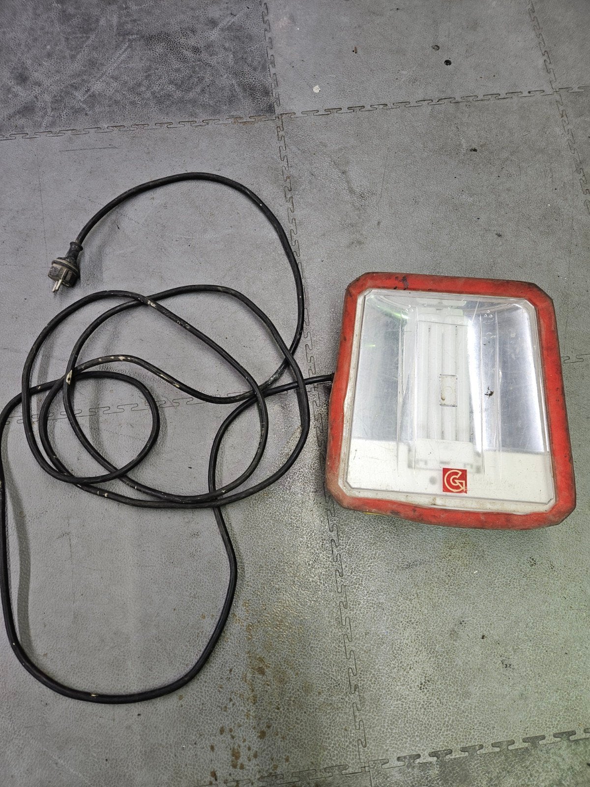 Grote werklamp 30x30 cm - Gebruikt maar werkt perfect, Doe-het-zelf en Verbouw, Bouwverlichting, Ophalen of Verzenden, Gebruikt