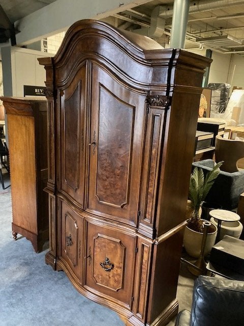 brocante servieskast buffetkast vitrinekast notenhout, Ophalen of Verzenden
