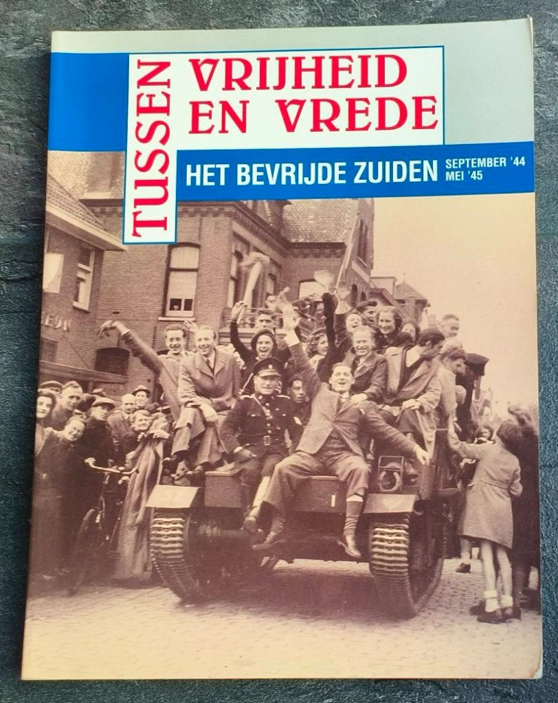 Tussen Vrijheid en Vrede, Tweede Wereldoorlog, Ophalen of Verzenden, Zo goed als nieuw, Henk Termeer