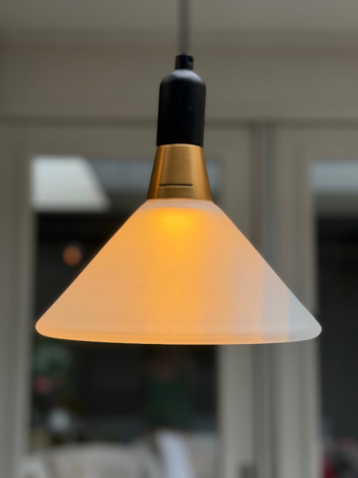BoOO Bulb E27 LED Lamp met Melkglas Kap, Huis en Inrichting, Lampen | Hanglampen, Ophalen, Zo goed als nieuw, Glas, E27 (groot)