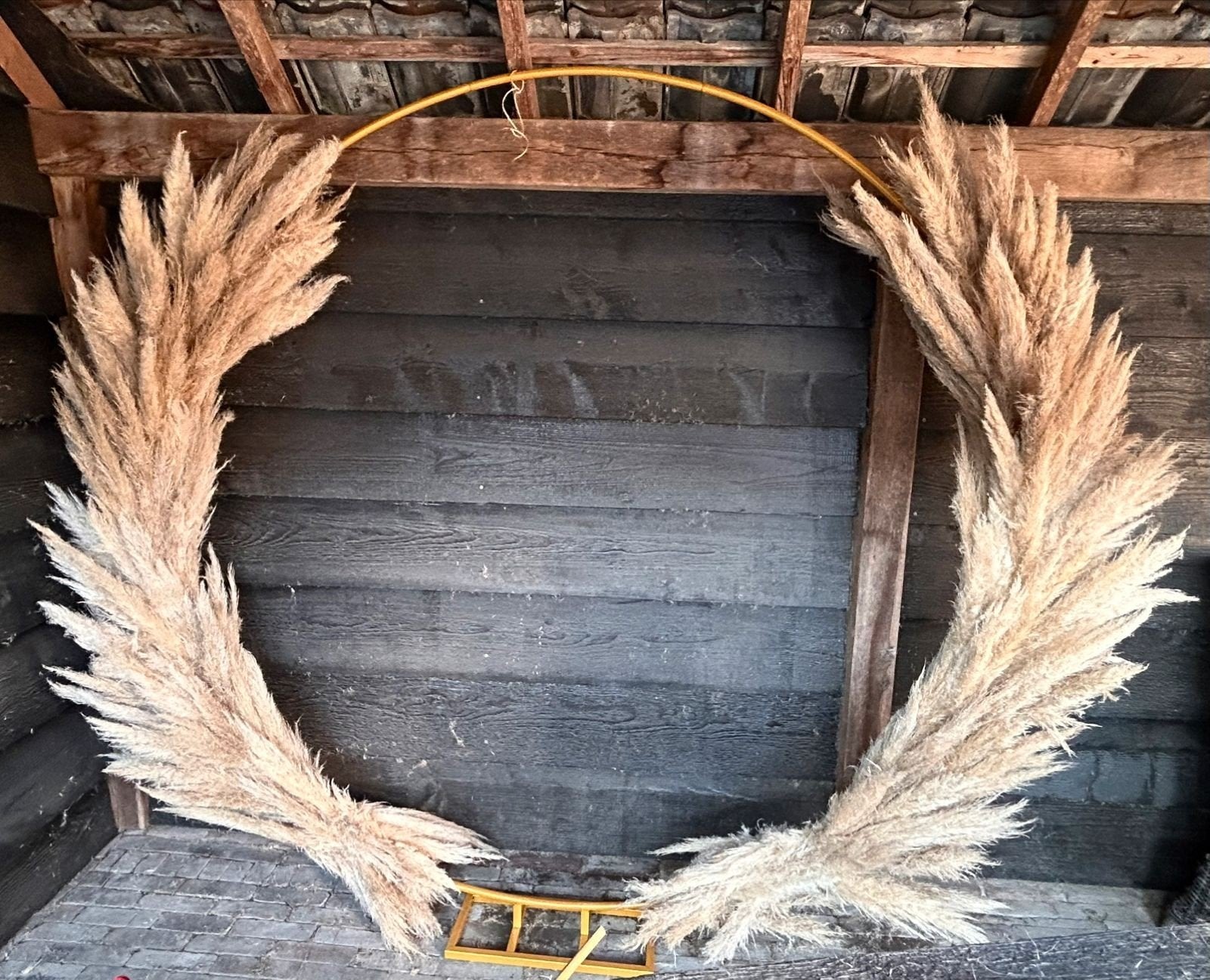 Gouden backdrop met Pampasgras en Wit Doek - 2.20m, Ophalen, Zo goed als nieuw, Versiering, Geboorte of Huwelijk