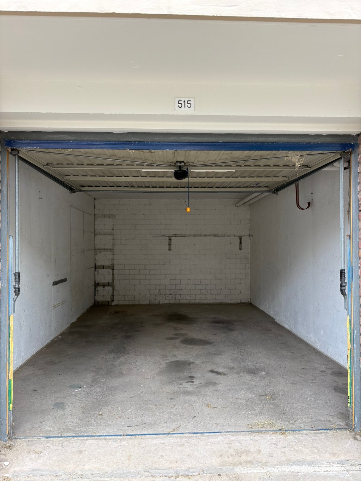 Garagebox v oldtimer/opslagruim te huur ca 20m2, Dordrecht, Huizen en Kamers, Garages en Parkeerplaatsen, Zuid-Holland
