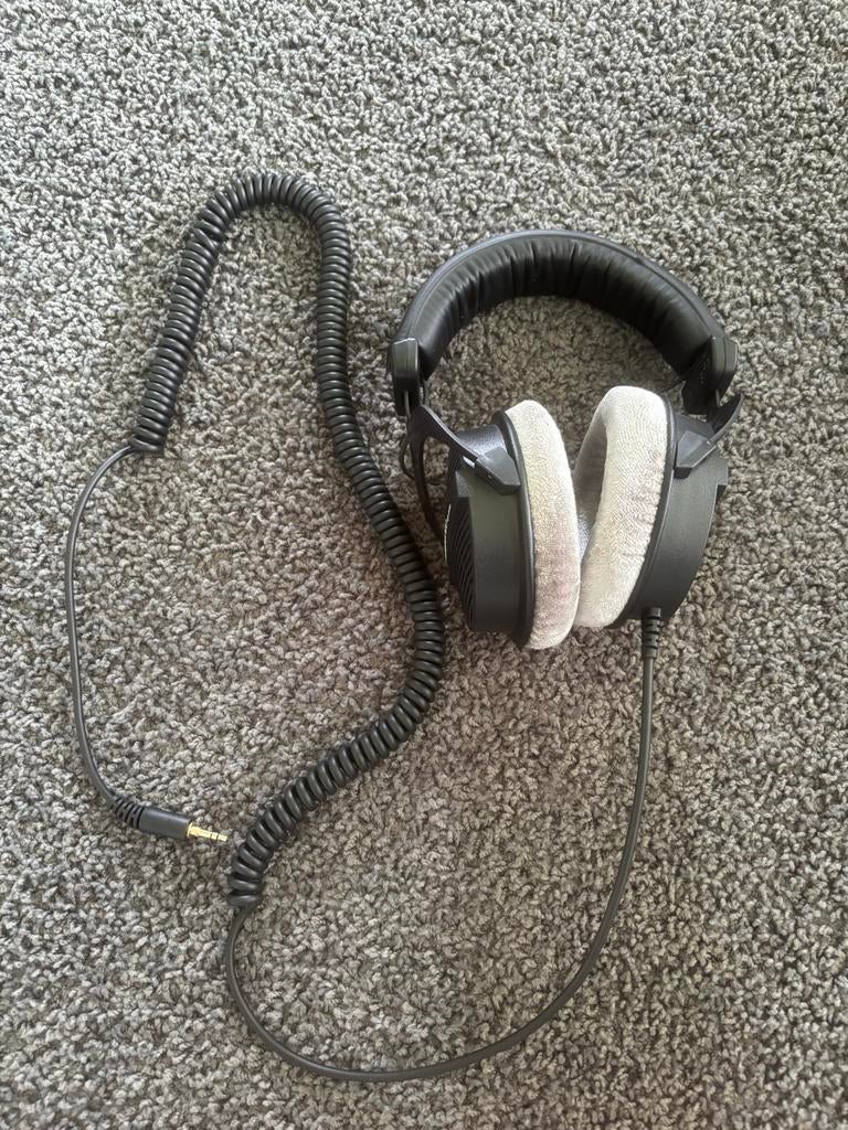 Beyerdynamic DT 990 Pro Koptelefoon, Audio, Tv en Foto, Koptelefoons, Ophalen of Verzenden, Zo goed als nieuw, Over oor (circumaural)