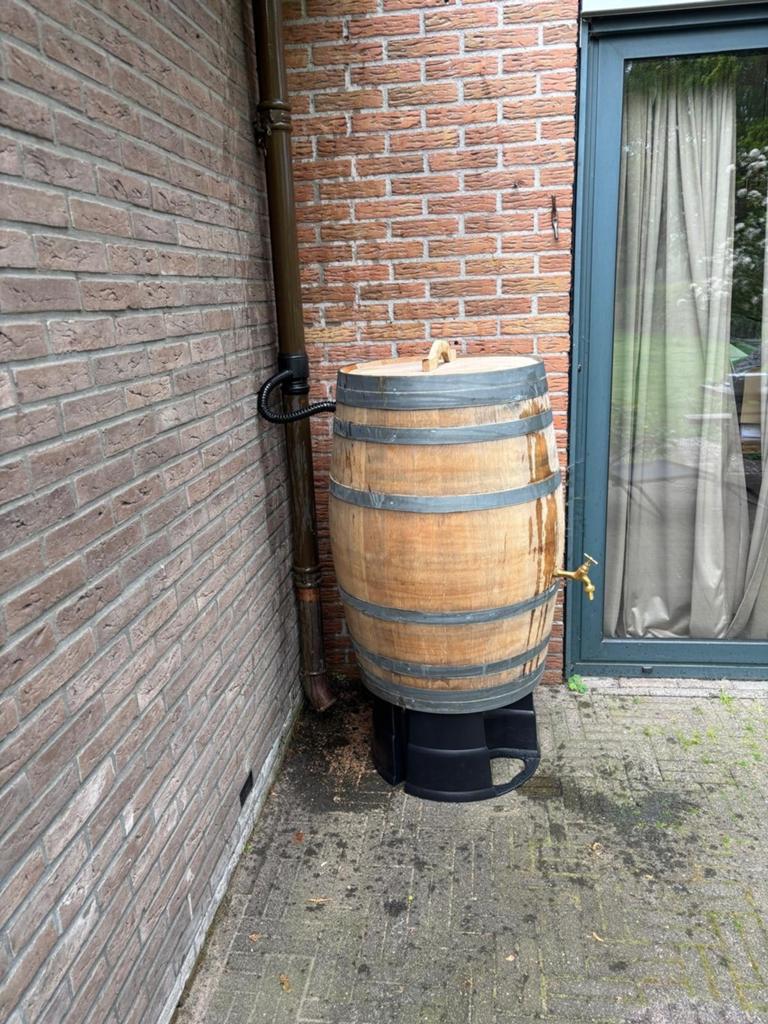 Aanbieding eikenhouten regenton deksel handvat messing kraan, Ophalen, Met kraantje, 150 liter of meer, Nieuw