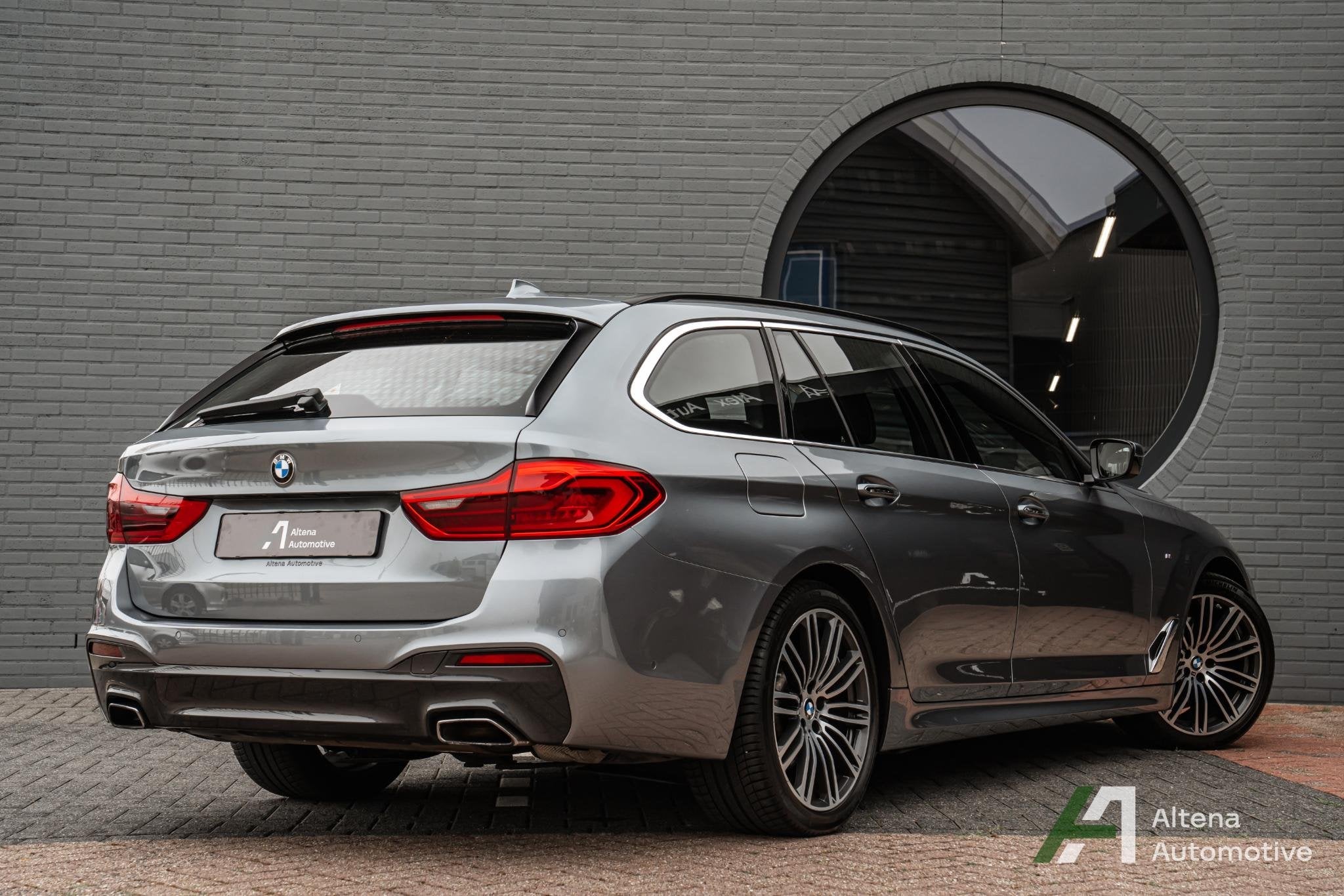 BMW 5-serie Touring 520i High Executive M-sport, panorama da, Auto's, Automaat, Achterwielaandrijving, Gebruikt, 4 cilinders