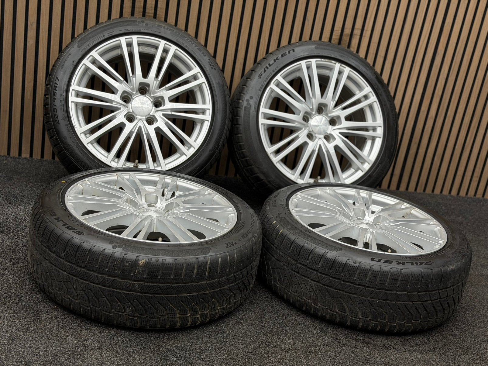 17 inch Wheelworld WH18 - VW Eos Golf Sportsvan 5x112 Falken, Ophalen, ., Banden en Velgen, 17 inch