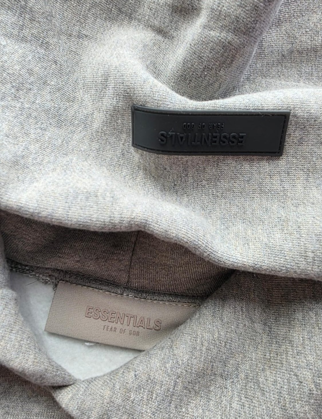 Fear of God Essentials 1977 trainingspak Grijs, Kleding | Heren, Verzenden, Nieuw, Maat 48/50 (M), Grijs