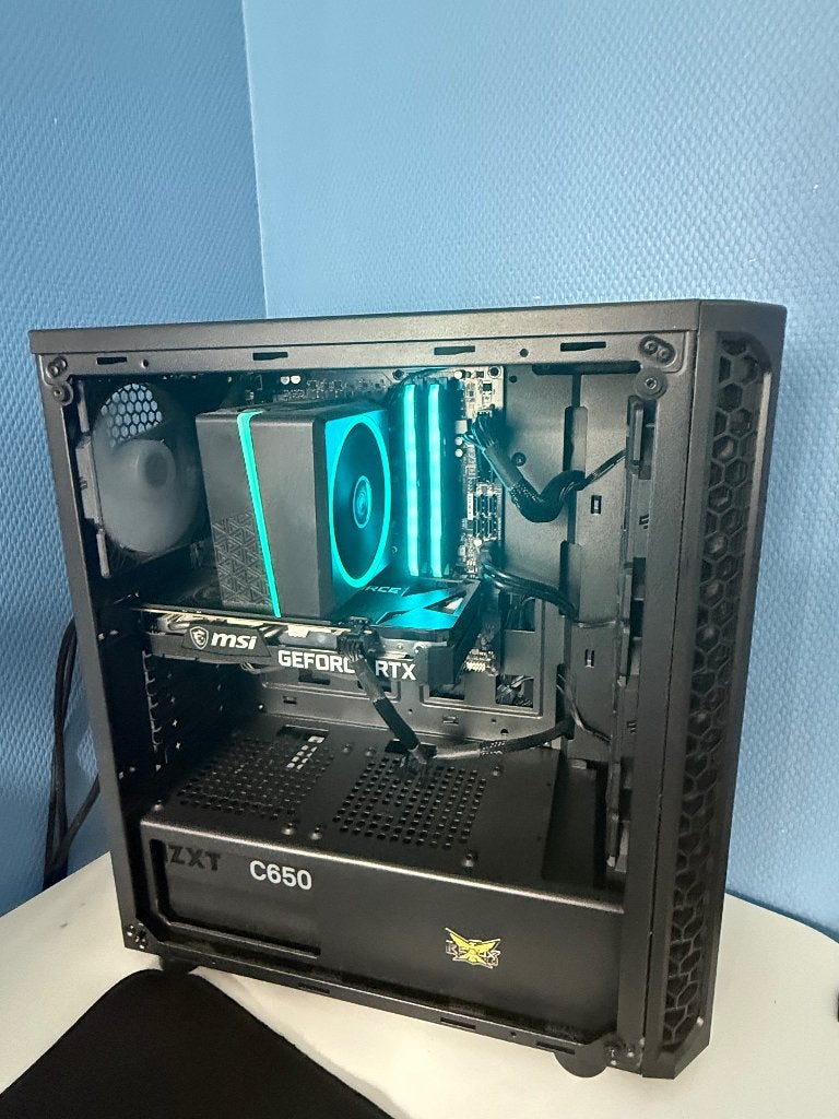 Desktop NVIDIA RTX 3060Ti / LG Ultragear 27” monitor, Computers en Software, Desktop Pc's, Met monitor, Gebruikt, Zelf gebouwde pc