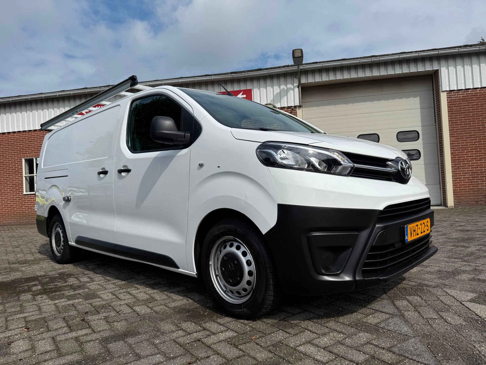 Toyota PROACE Worker 2.0 D-4D Cool Comfort Long L3 euro 6 ai, Auto's, Gebruikt, Euro 6, 4 cilinders, 2500 kg