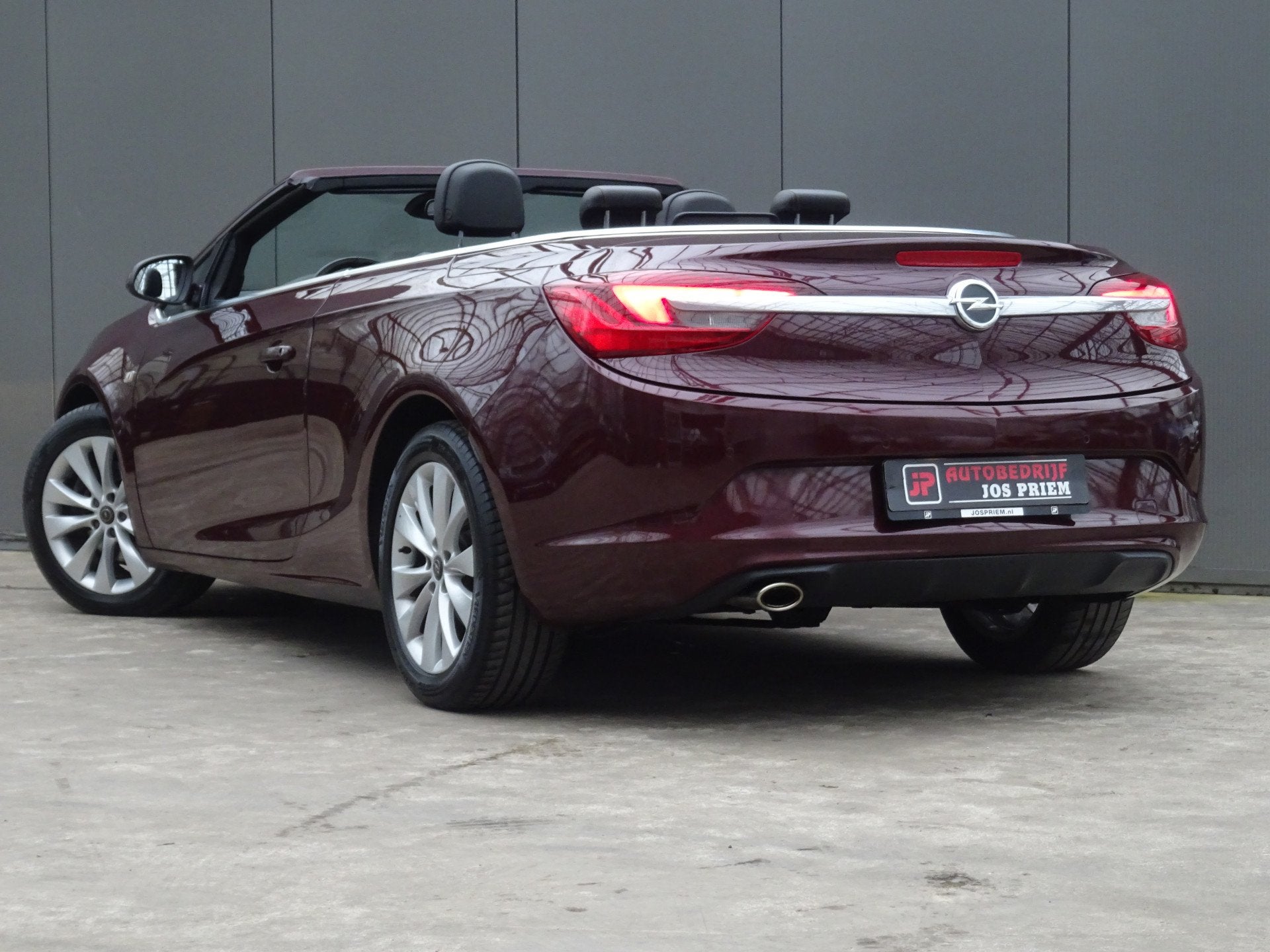 Opel Cascada 1.4 Turbo ecoFLEX Cosmo * 19 INCH * NAVIGATIE !, Voorwielaandrijving, Euro 5, Stof, Zwart