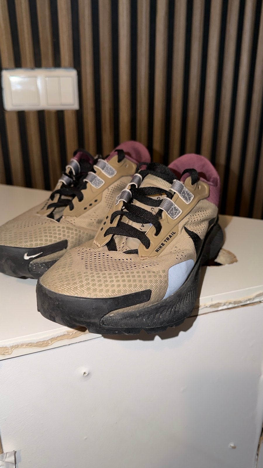 Nike Trail hardloopschoenen - Zo goed als nieuw, Ophalen, Bruin, Sneakers of Gympen, Zo goed als nieuw