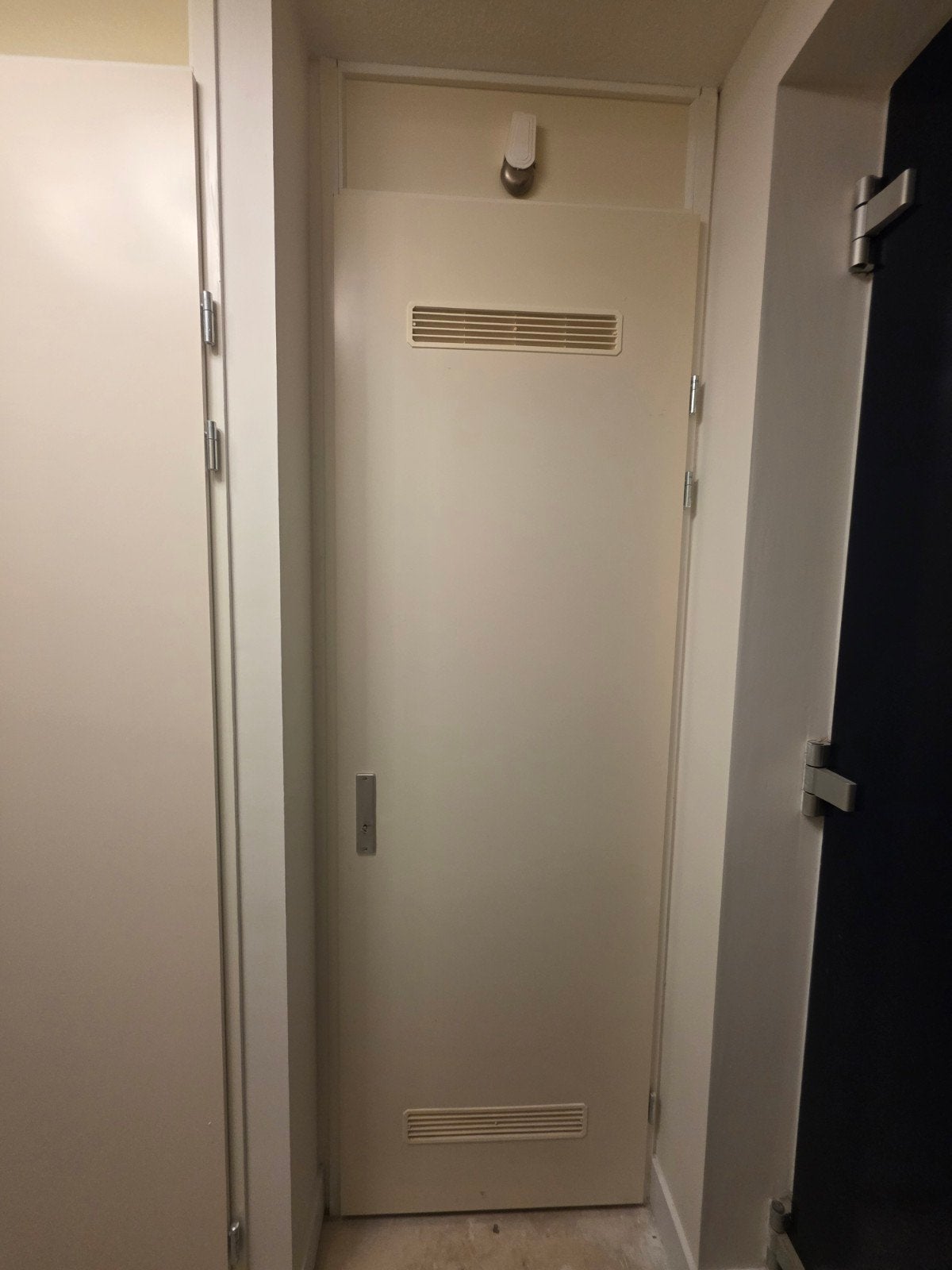 Meterkast deur met beslag en slot 260 x 90 cm, Ophalen of Verzenden