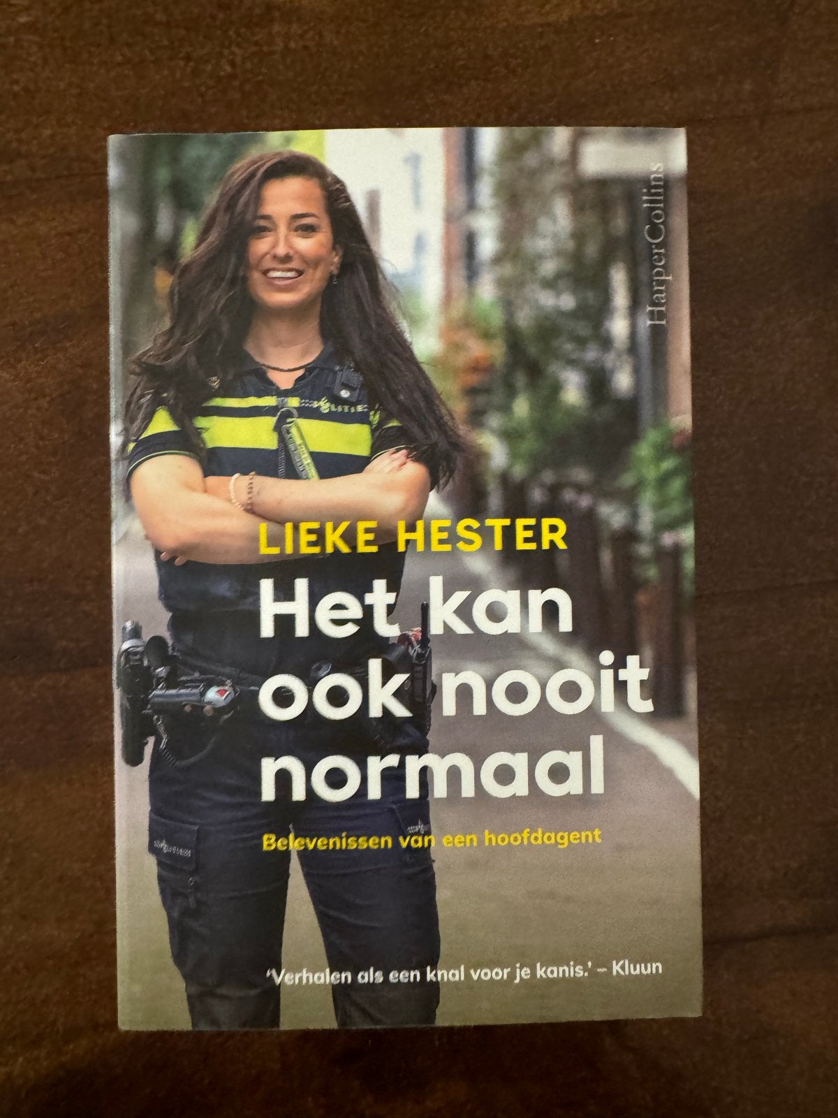 Het kan ook nooit normaal - Lieke Hester (Boek), Ophalen of Verzenden, Zo goed als nieuw