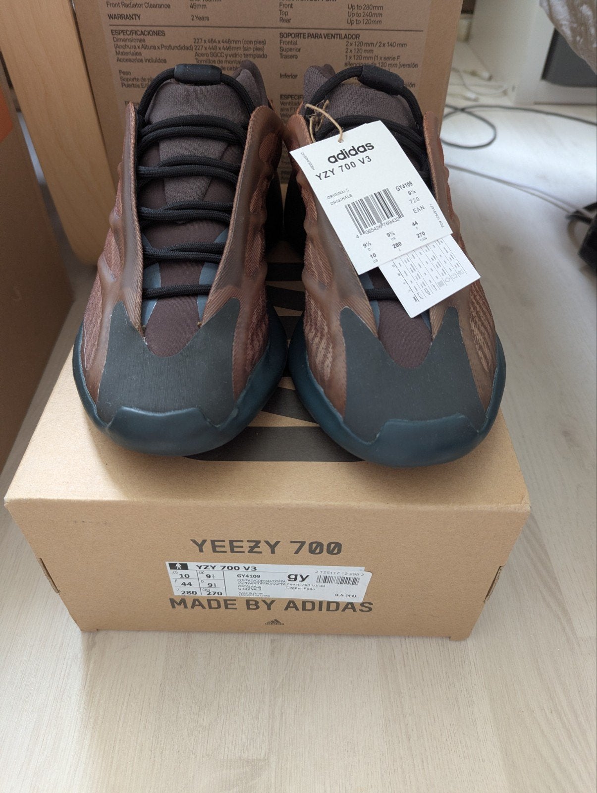 Adidas Yeezy 700 V3 Copper Fade, Ophalen, Overige kleuren, Adidas Yeezy, Sneakers of Gympen