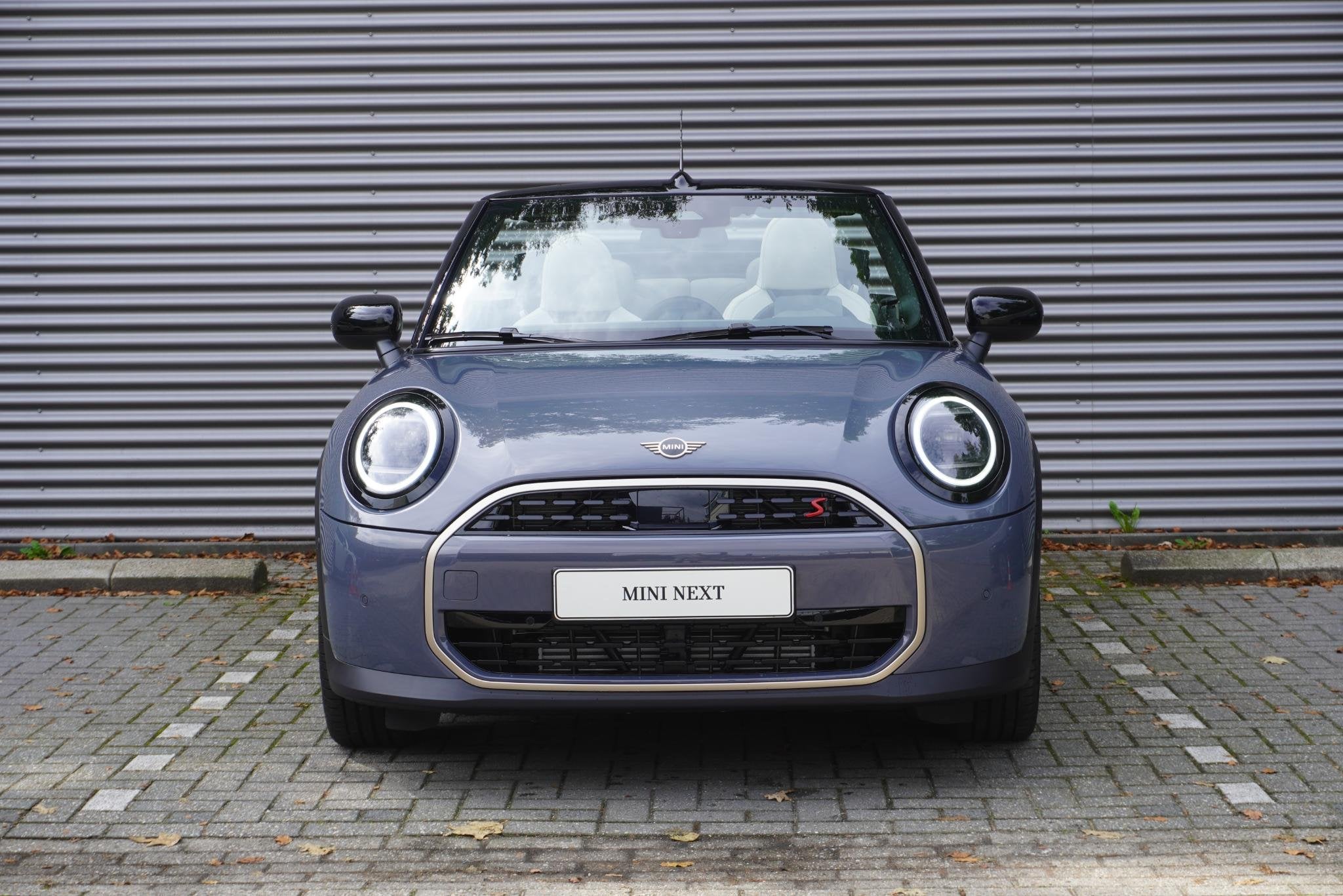 MINI Cabrio Cooper S | Pakket M | Driving Assistant | HIFI S, Auto's, 1998 cc, 15 km/l, 4 cilinders, 4 stoelen