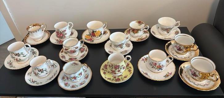 13 kop en schotel diverse merken, Antiek en Kunst, Ophalen