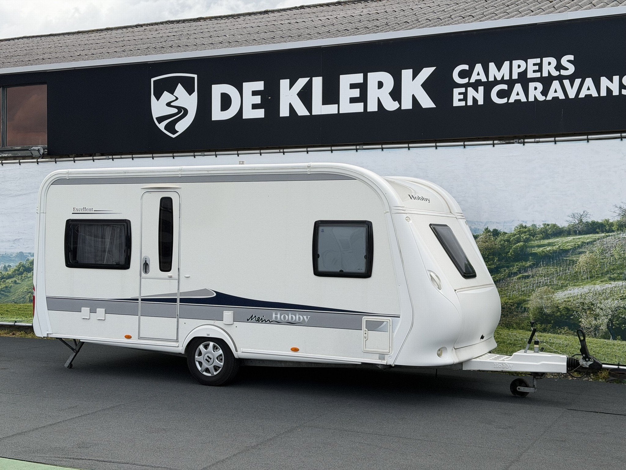 Hobby DE LUXE 460 UFE (bj 2013), Hobby, Bedrijf, Info@deklerkcaravans.nl, 6 tot 7 meter