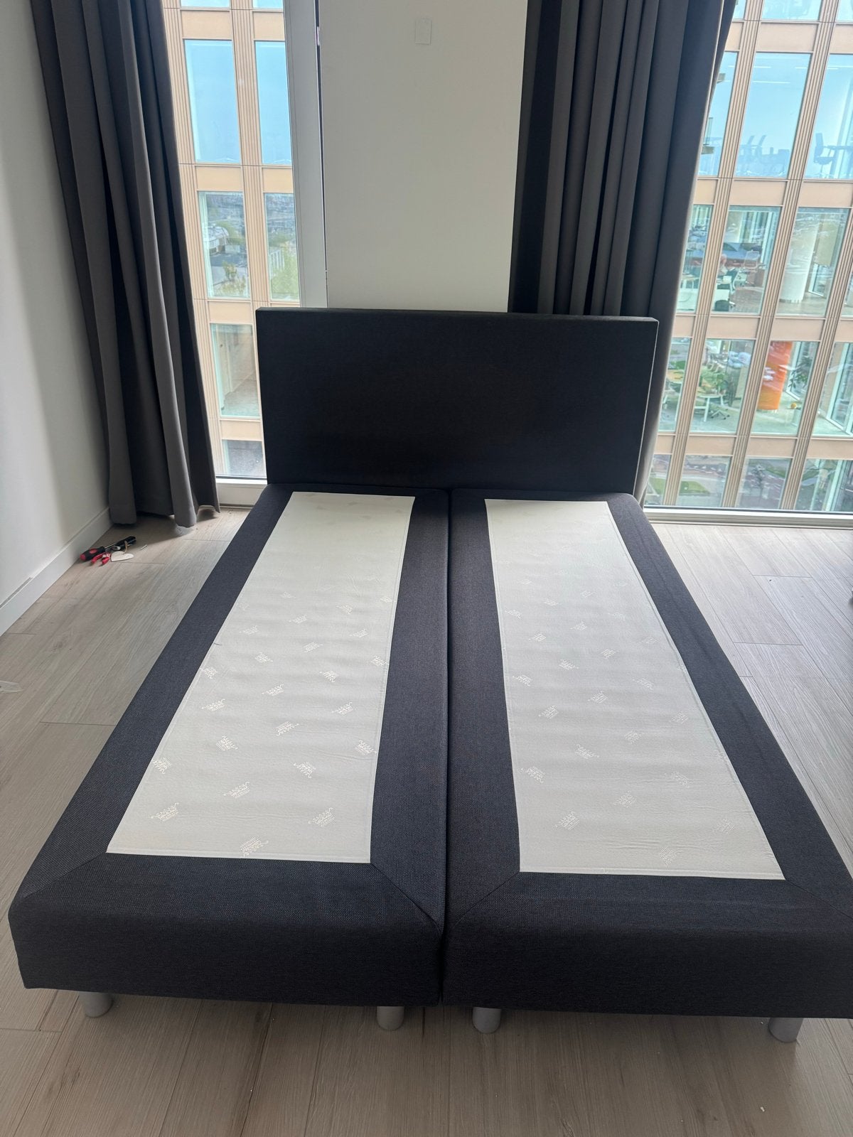 Donkerbruine boxspring 140x200 cm - Uitstekende staat, Gebruikt, Bruin, Tweepersoons, 200 cm