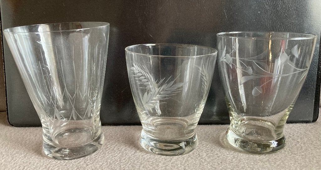 Brocante geëtste glazen - glaasjes & glazen onderzetters, Ophalen of Verzenden