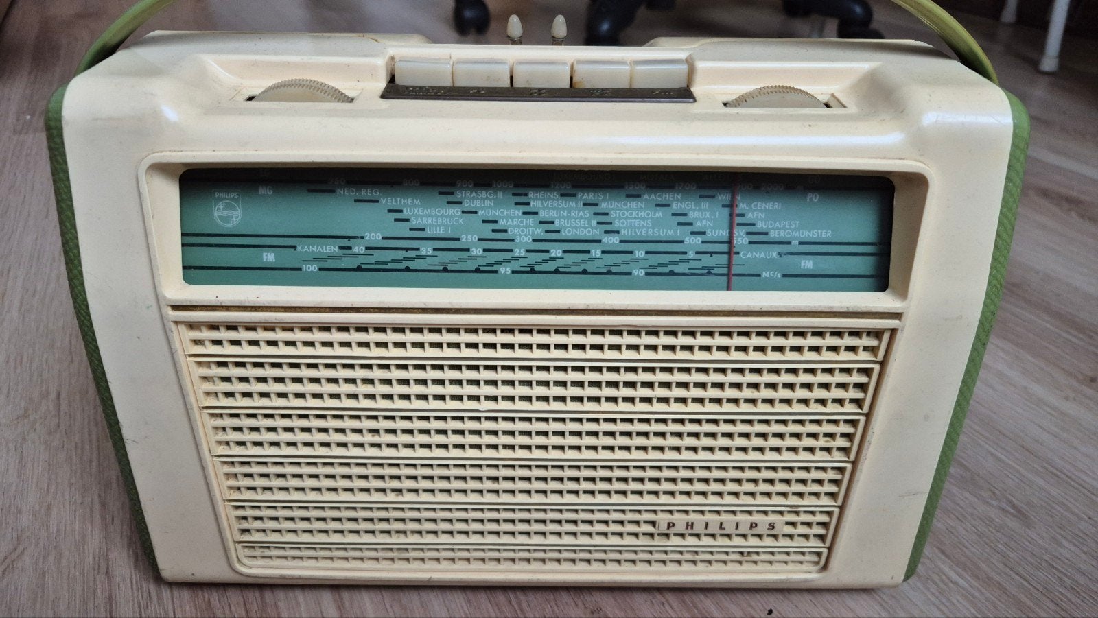 Philips transistor radioL4X93T, Ophalen of Verzenden, Gebruikt, Transistorradio