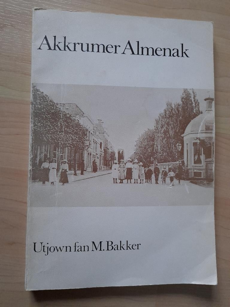 AKKRUMER ALMENAK M Bakker, Ophalen of Verzenden, Gelezen
