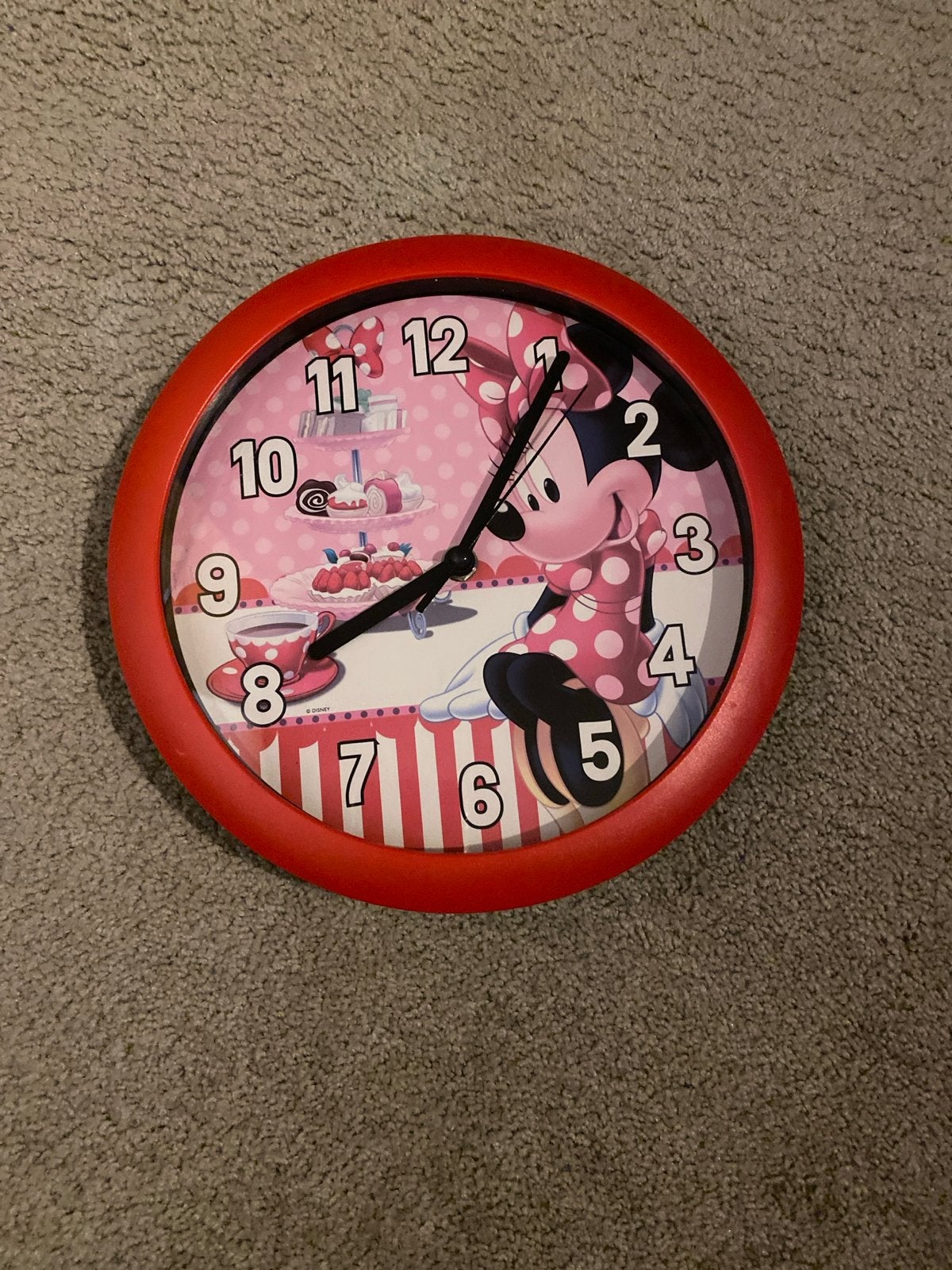 Minnie Mouse Wandklok - Leuke klok voor kinderkamer, Analoog, Werkt op batterijen, Ophalen of Verzenden, Modern