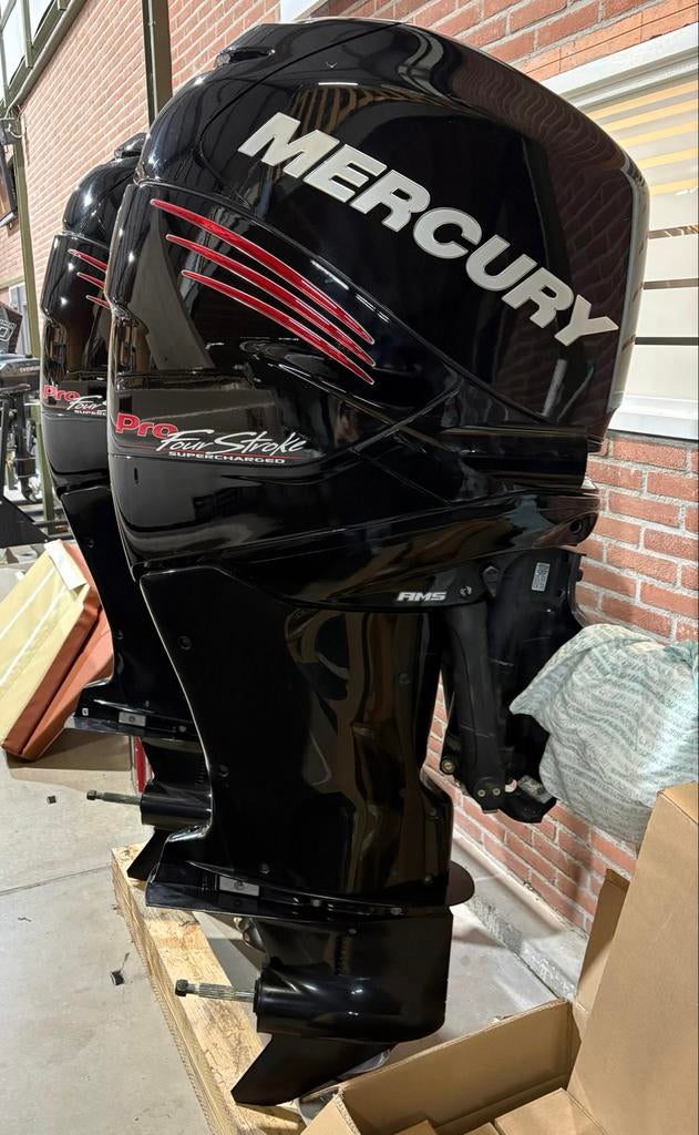 Set Mercury Verado 250 pk Pro buitenboordmotoren, Watersport en Boten, Buiten- en Binnenboordmotoren, Ophalen, Gebruikt, Viertaktmotor
