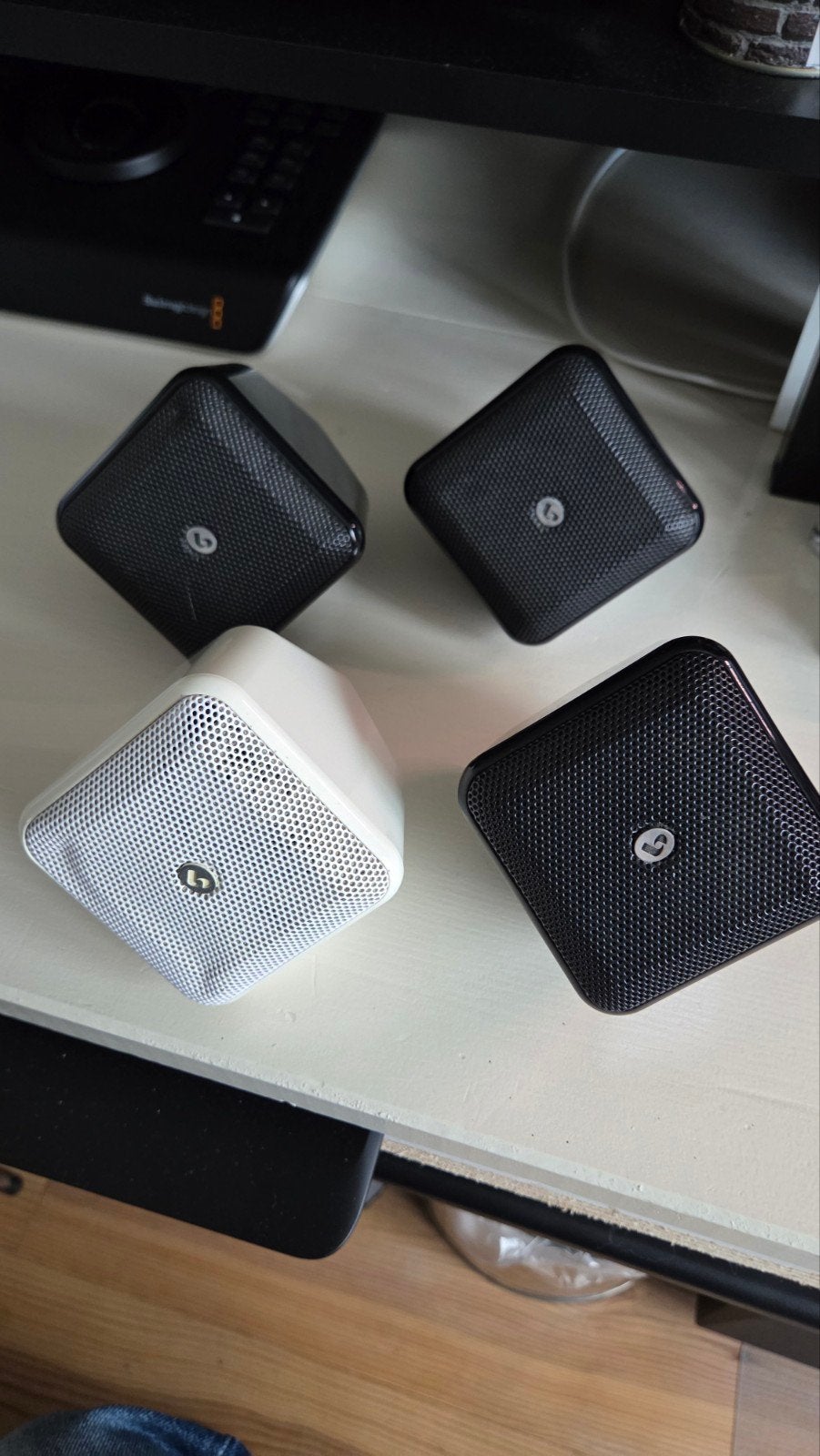 Boston Acoustic Satelliet Speakers - Zwart & Wit, Overige merken, Gebruikt, Speakerset, Ophalen of Verzenden