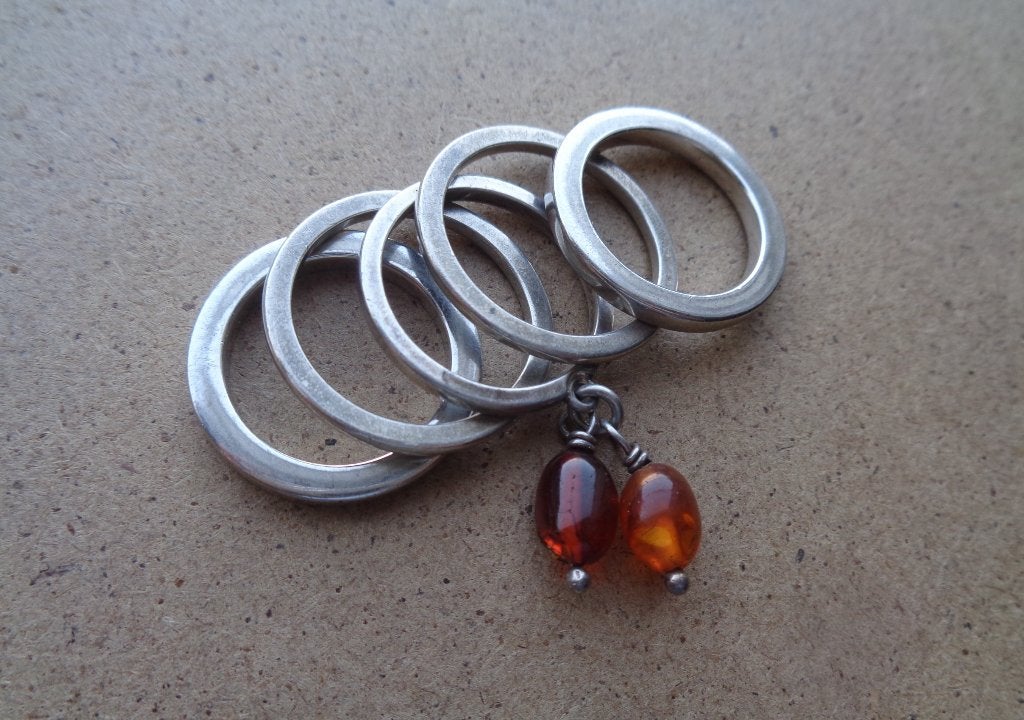 zilveren 5-delige ring met barnsteen [871], Verzenden, Zo goed als nieuw, 17 tot 18, Met edelsteen